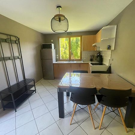Appartement Entre Lac Et Montagnes 톤느 외부 사진